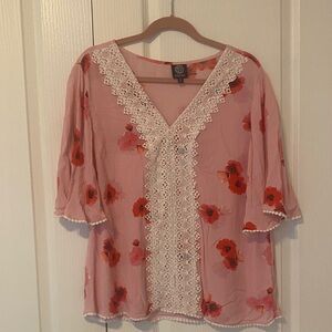 Bobeau Pink Floral Blouse with Lace Trim